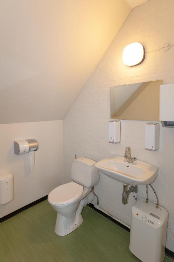 Triple Room with Shared Bathroom,1194423667:JPEG