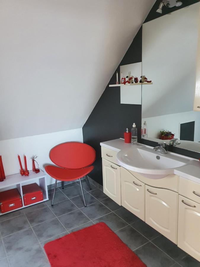 Single Room,1584661289:JPEG