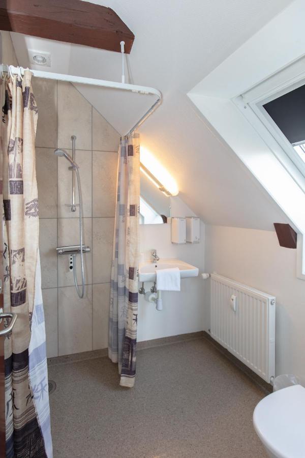 Small Double Room,1077169273:JPEG