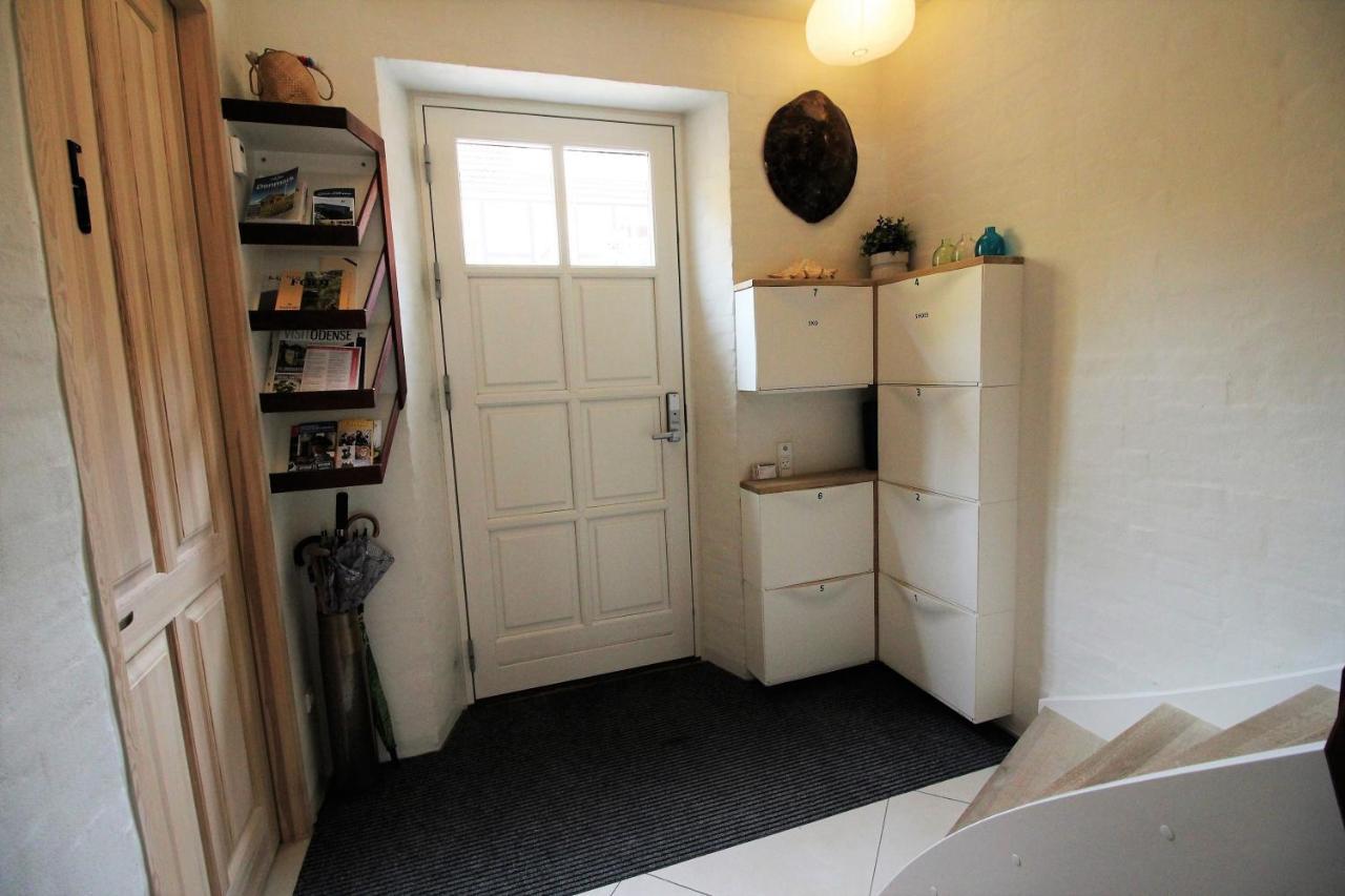 Single Room,1045950448:JPEG