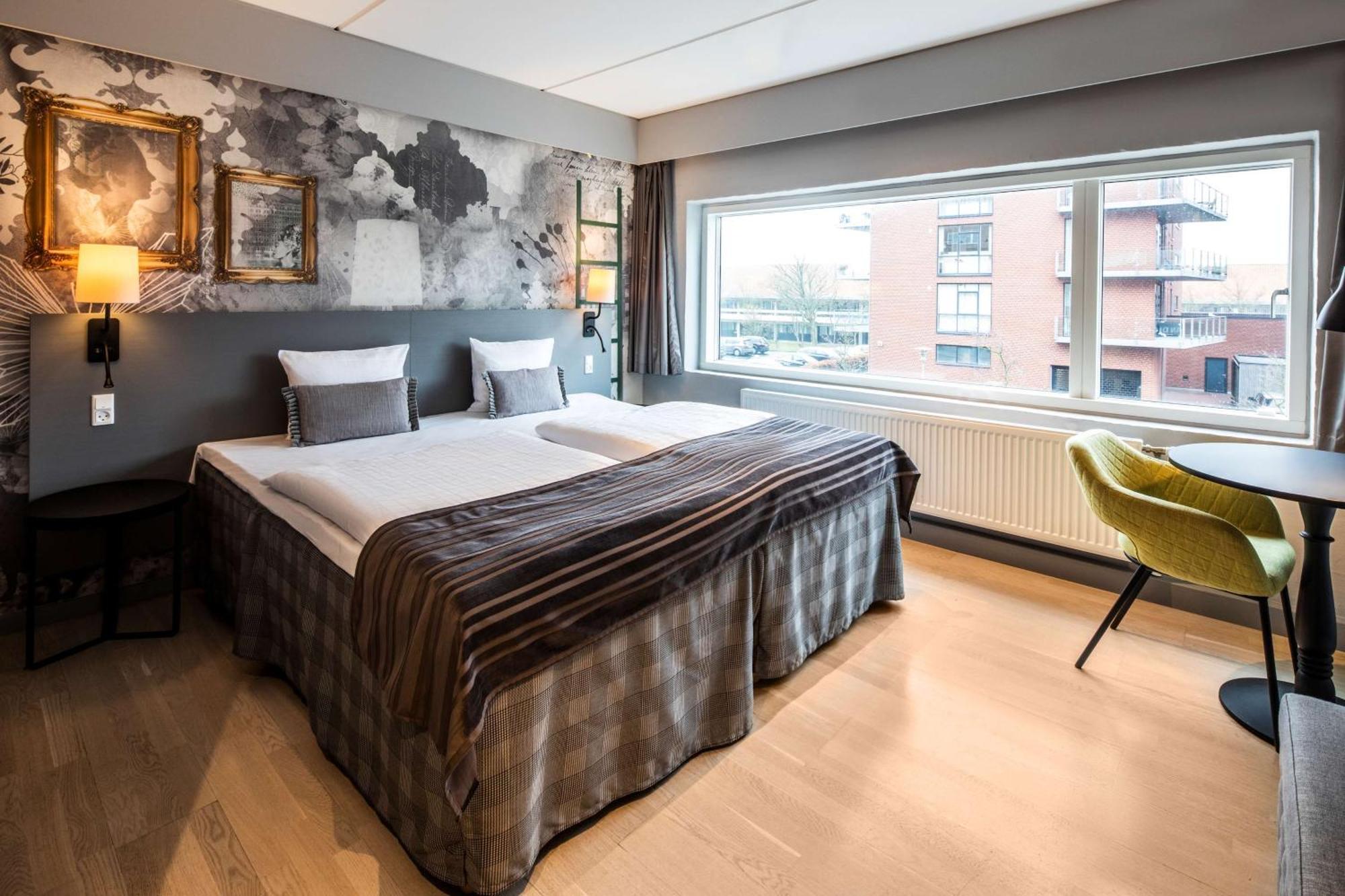 Superior King Room,1649889618:JPEG