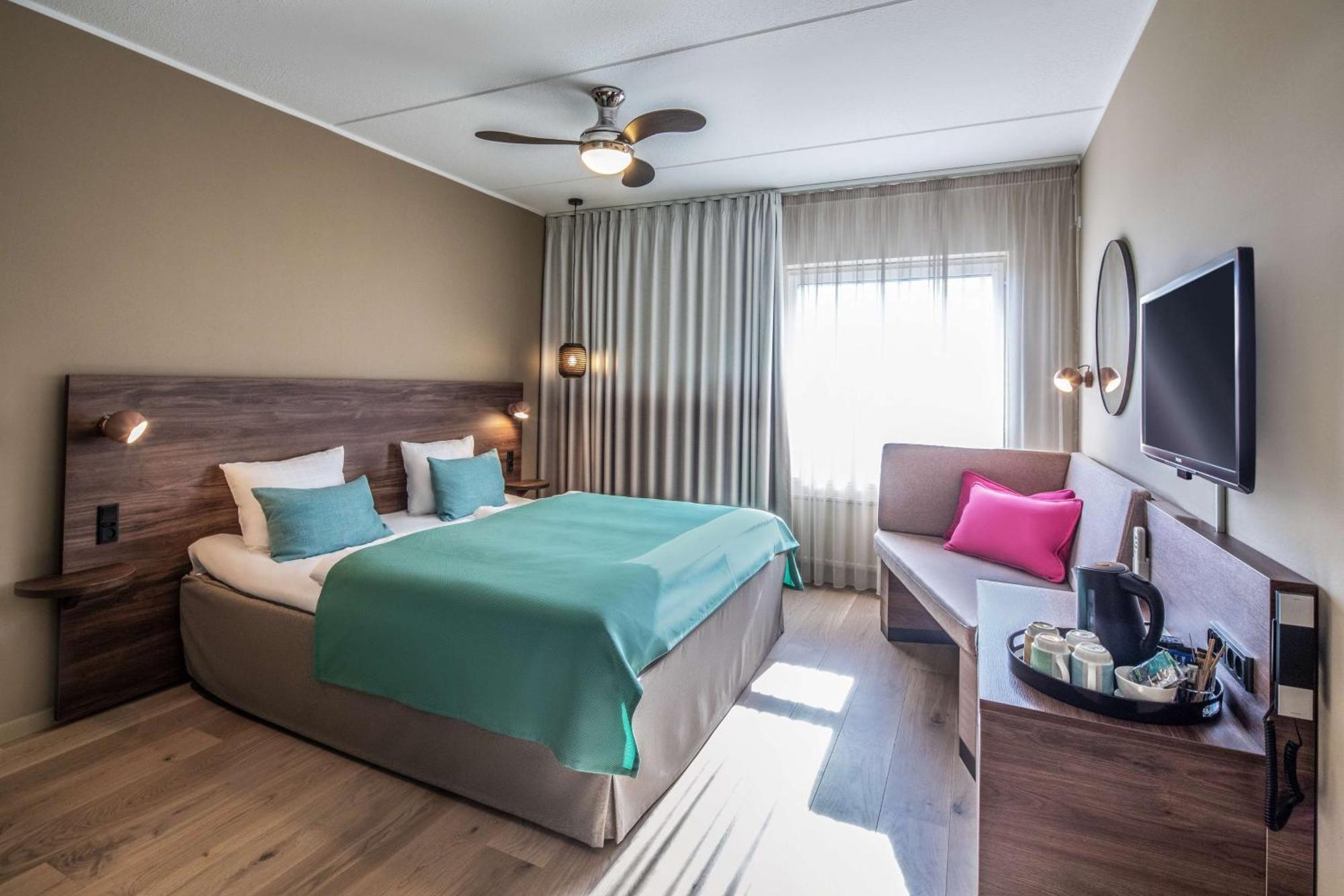 Standard Double Room,1280234284:JPEG
