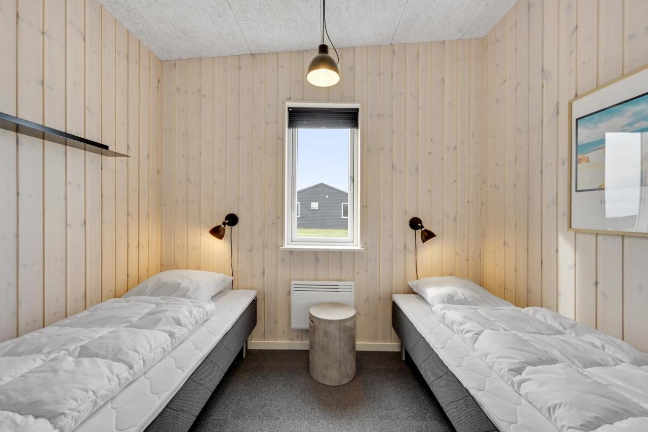 Four-Bedroom House,1338778946:JPEG