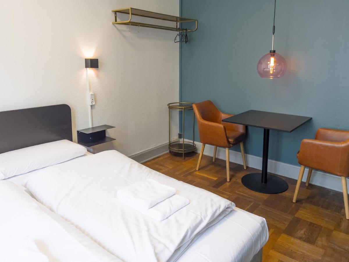 Large Double Room,1196635696:JPEG