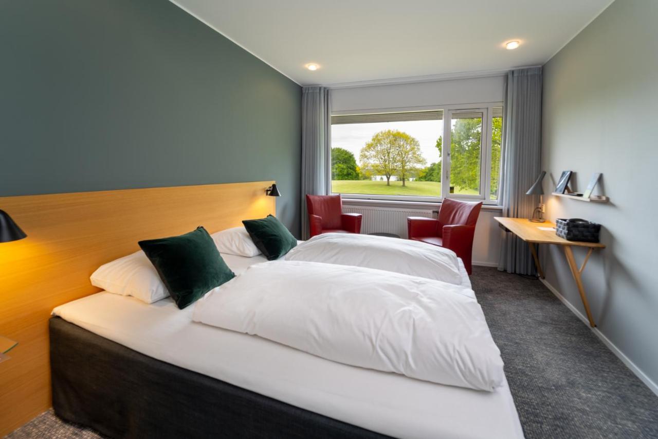 Double Room Lake View,1382182943:JPEG