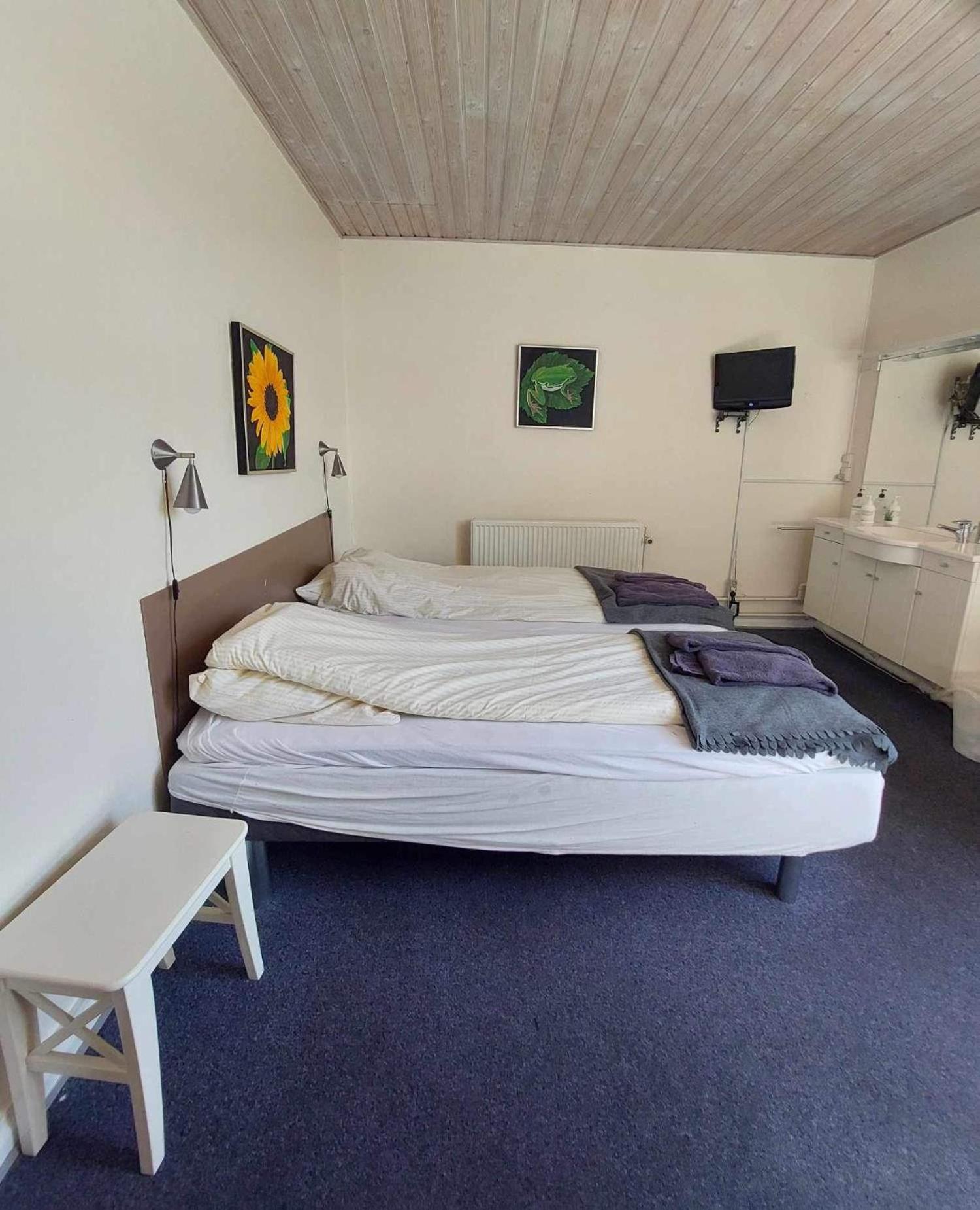 Standard Family Room,1588687711:JPEG