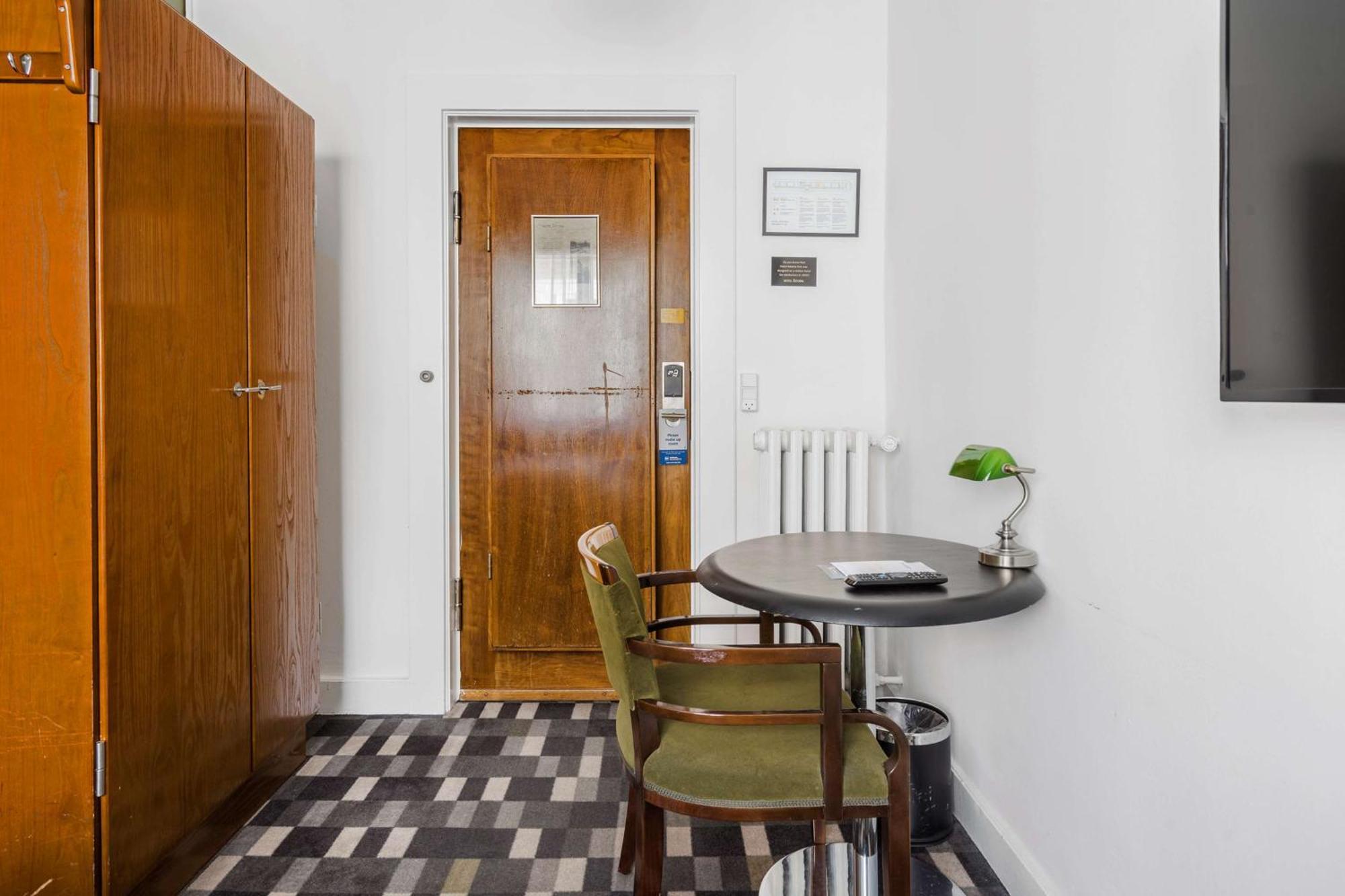 Single Room