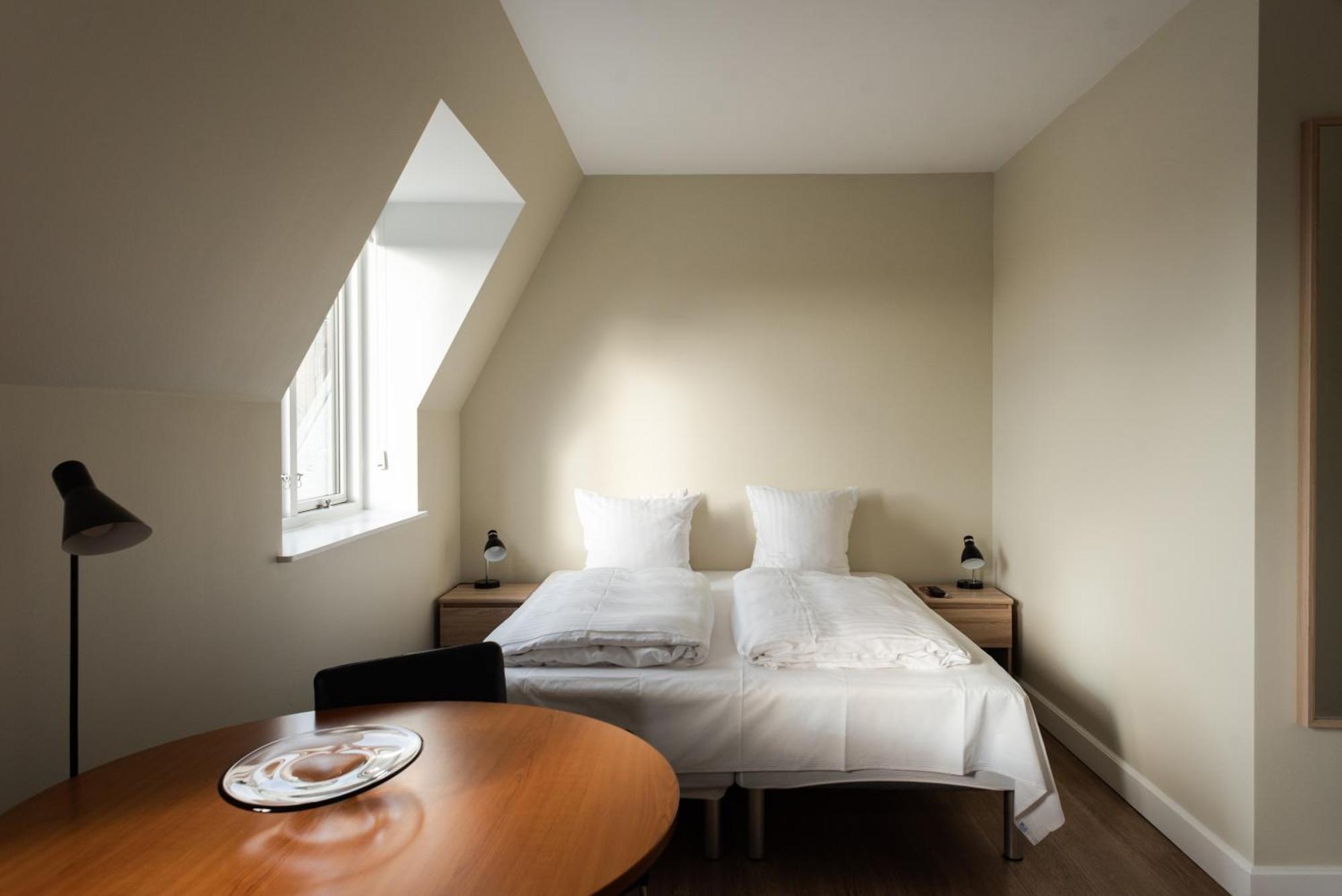 Quarto Deluxe com Cama de Casal ou 2 de Solteiro