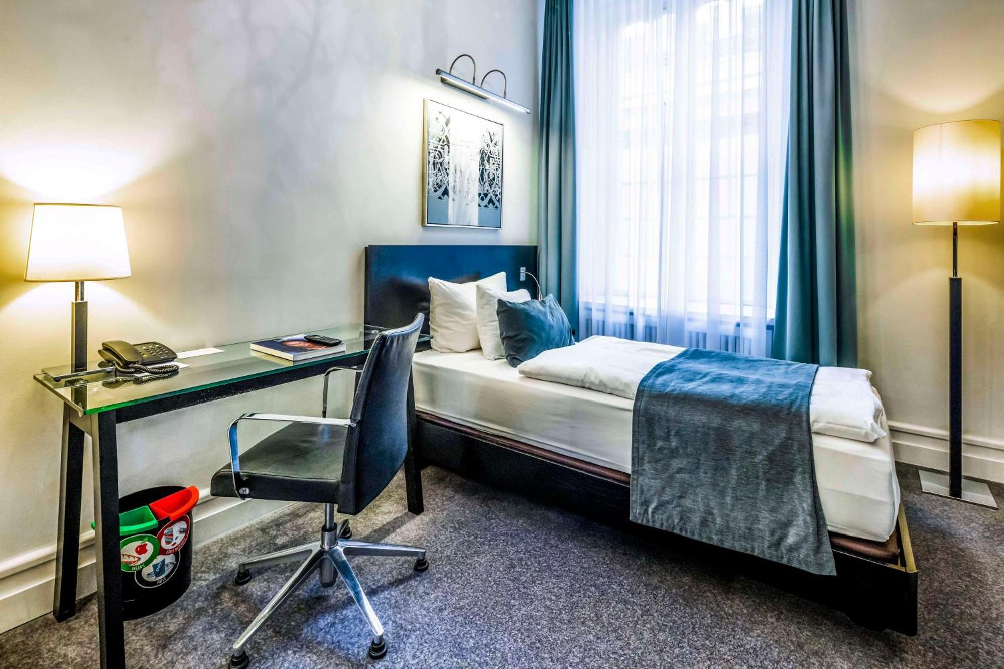 Small Single Room