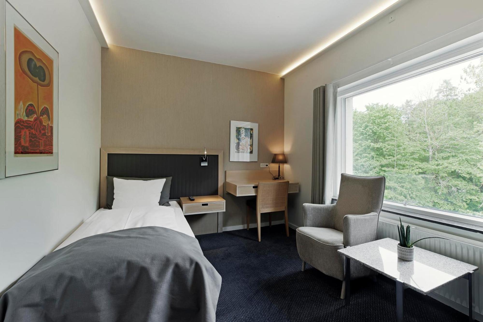 Single Room,1678631822:JPEG