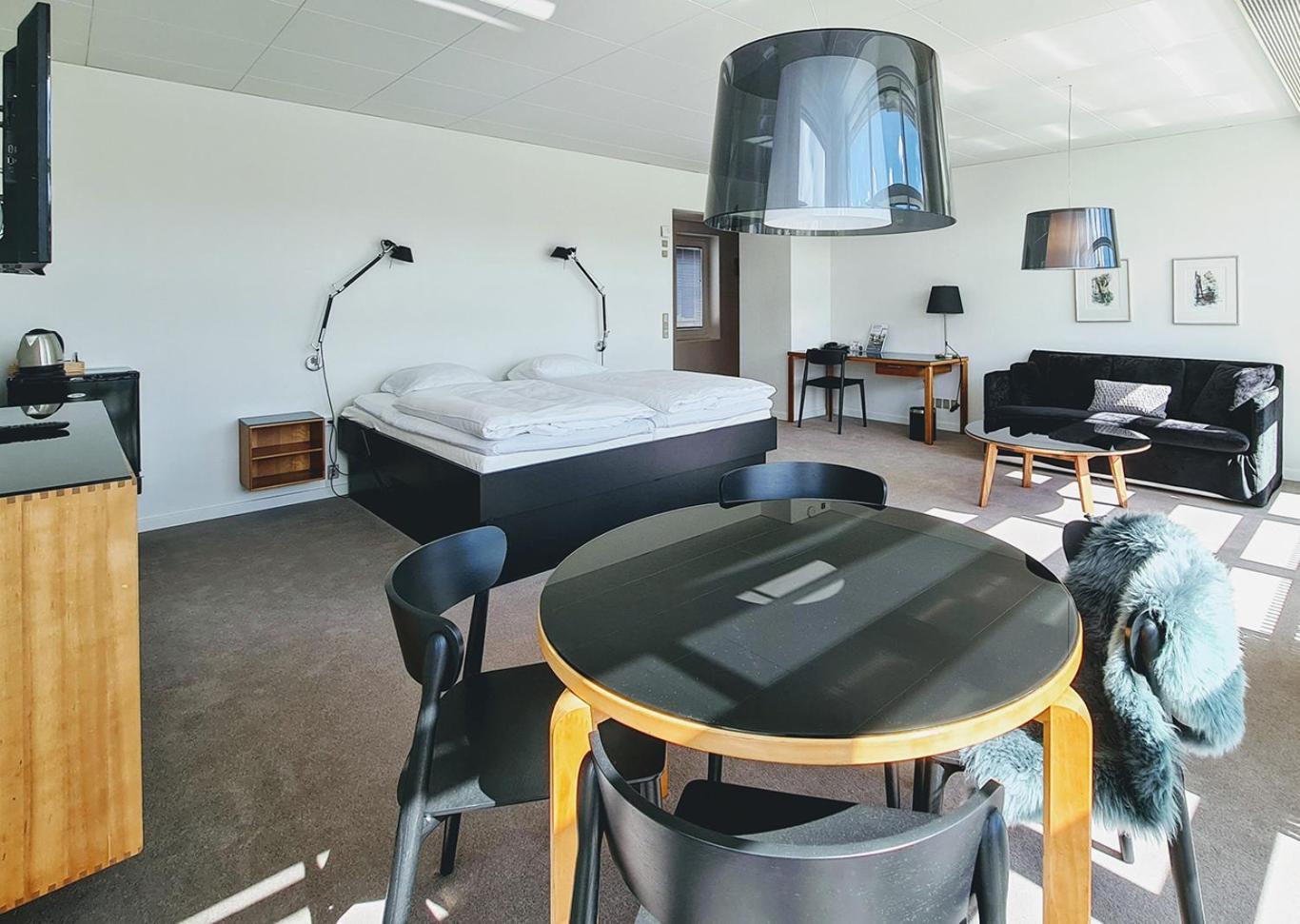 Junior Suite,1697838231:JPEG