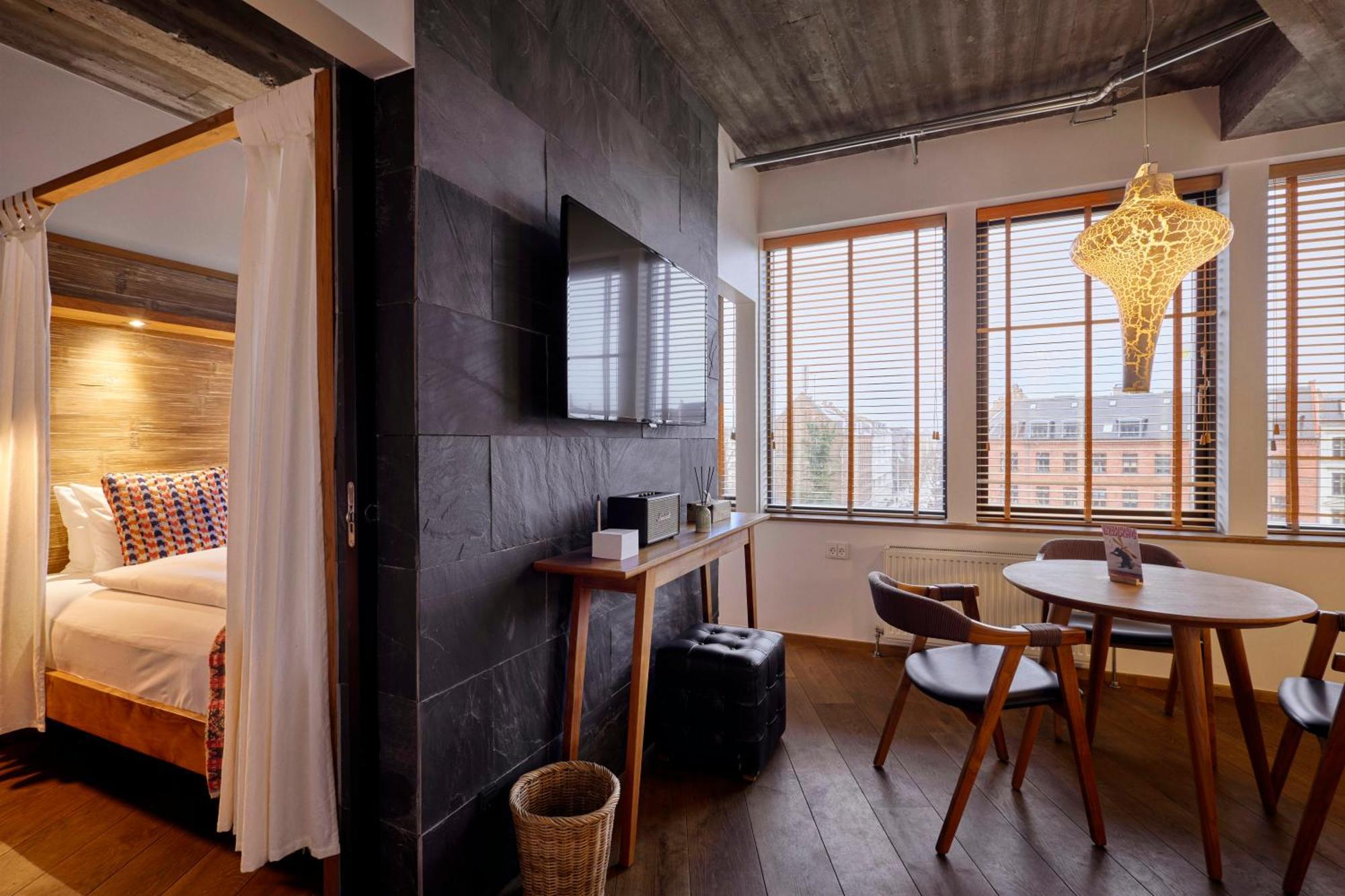 Deluxe Suite