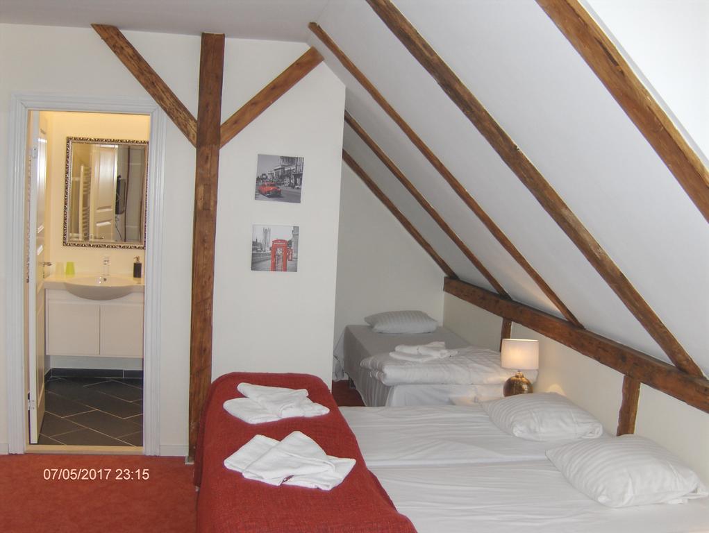 Double or Twin Room,398130606:JPEG