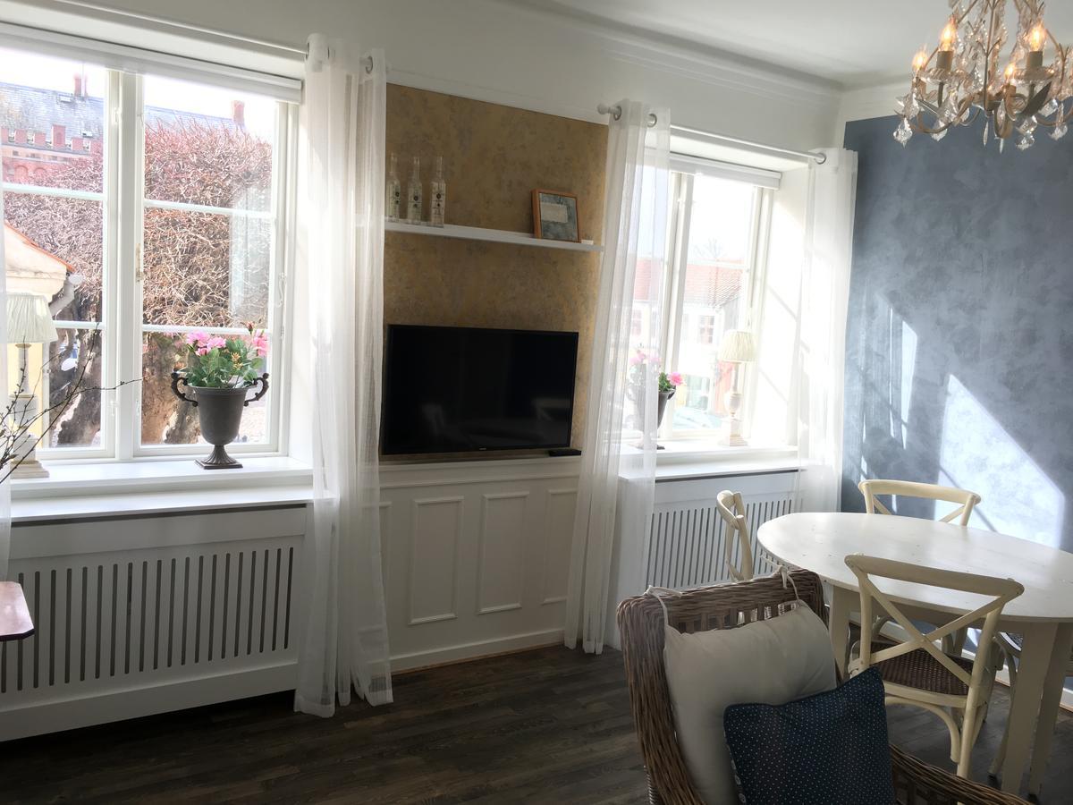 Two-Bedroom Apartment,576300606:JPEG