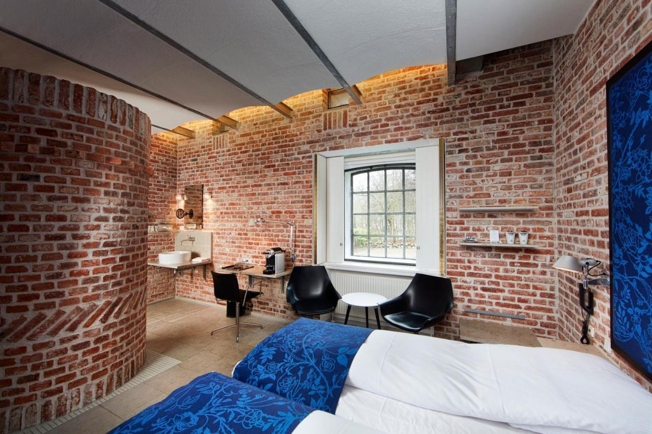 Double Room,1473777898:JPEG