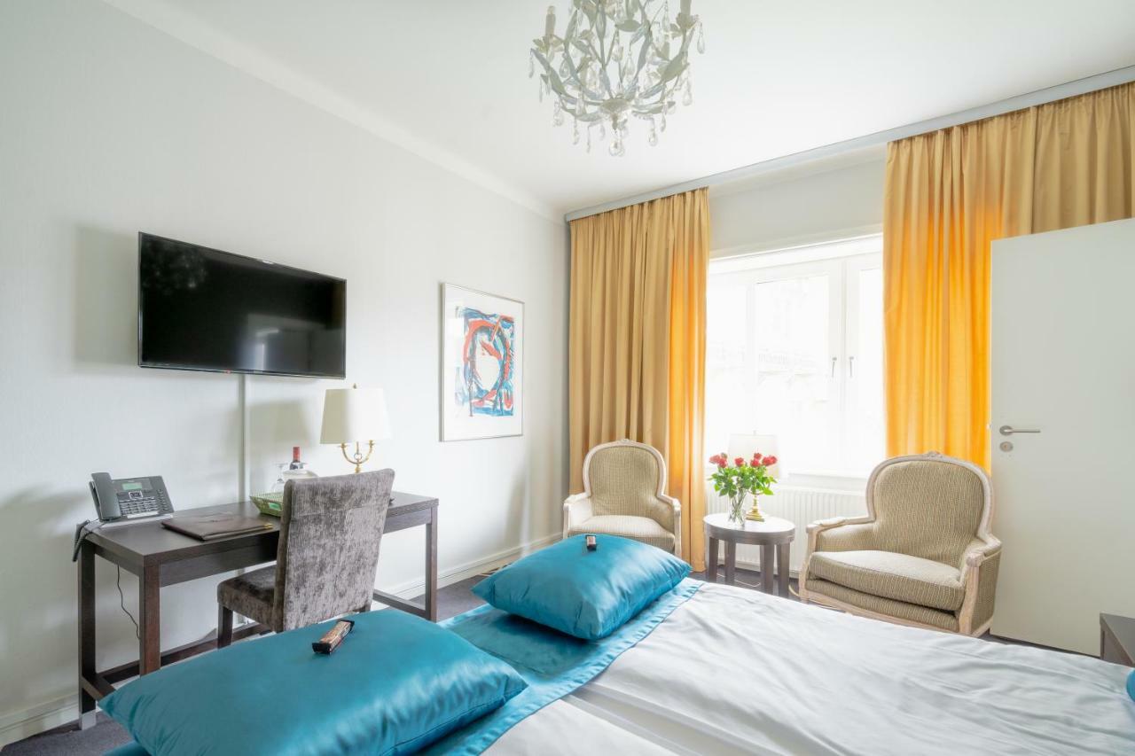 Bridal Suite,769860712:JPEG