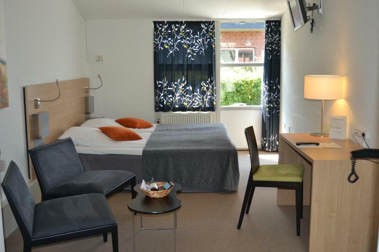Standard Double Room Walk Shower Terrace Disability Access or Non-Smoking,831298349:JPEG