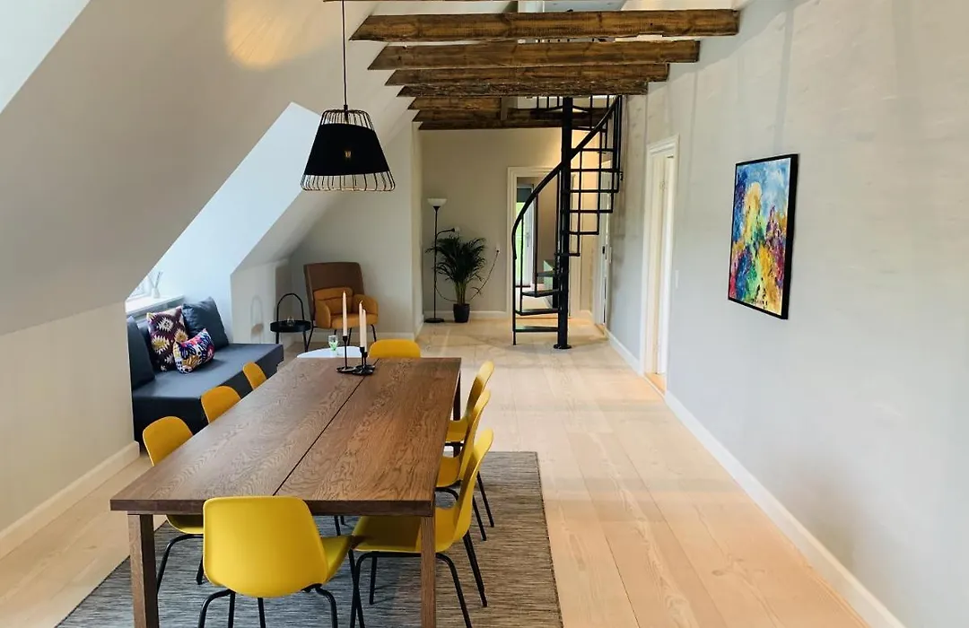 Aday - Modern Living - Cozy Room - Aalborg Center-1