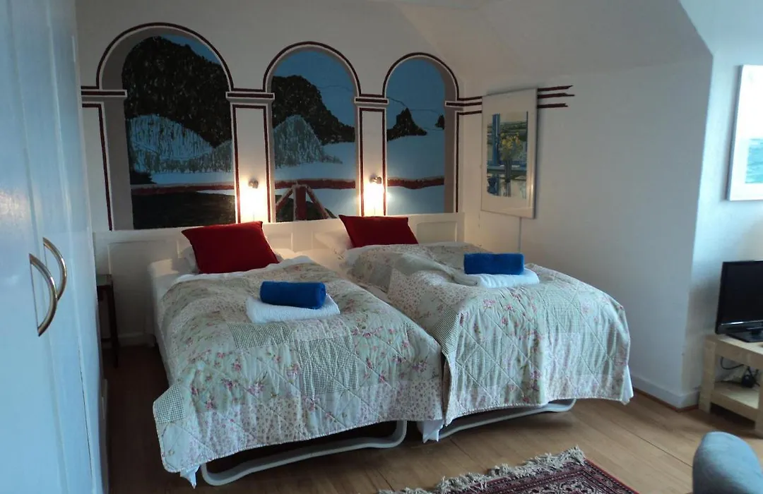 Guldbjerghus B&B-1