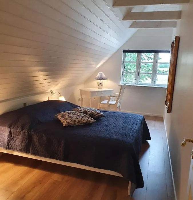 Lillevang bed&breakfast-1