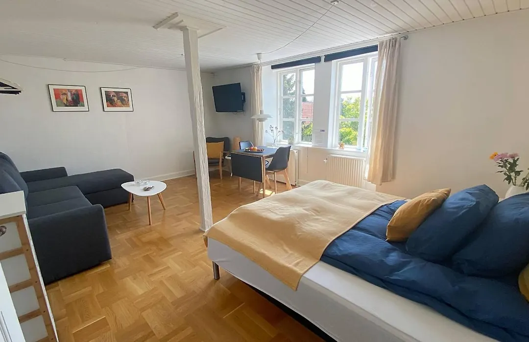 Holsteinshus B&B-1