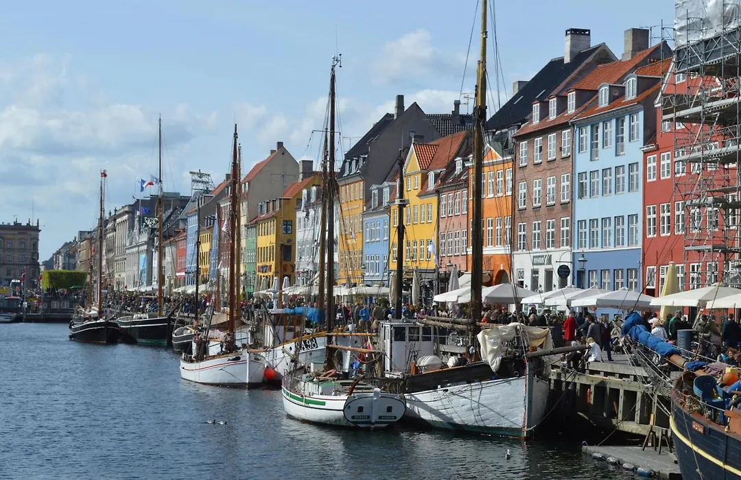 Perfect Apartment For Friends & Families In Central Copenhagen-1