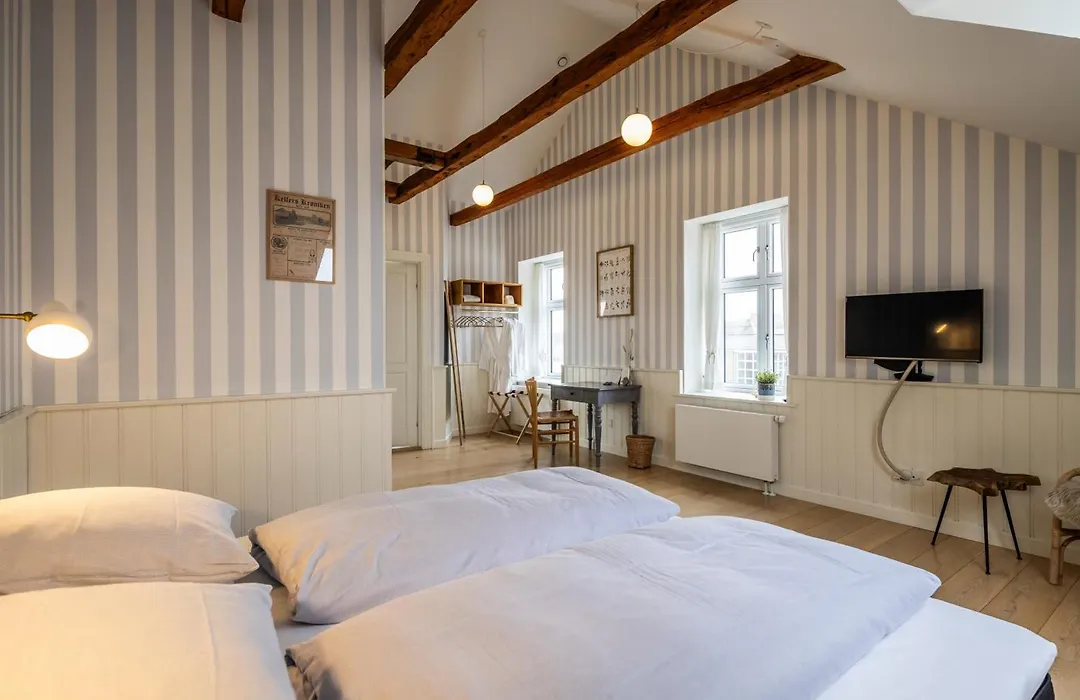Kellers Badehotel-1