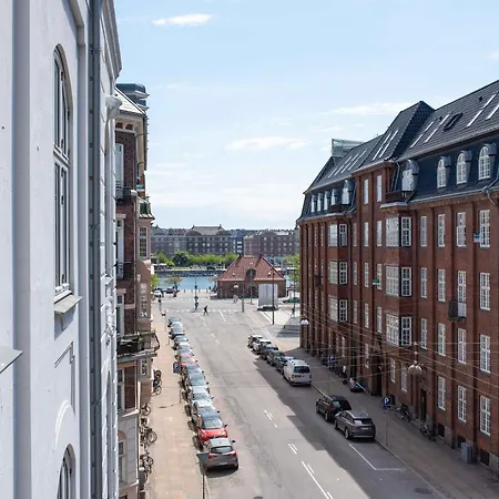 Lovely 3Br Manor Apartment 5 Min From Tivoli Gardens-3