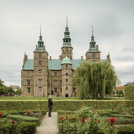 Perfect Apartment For Friends & Families In Central Copenhagen-2