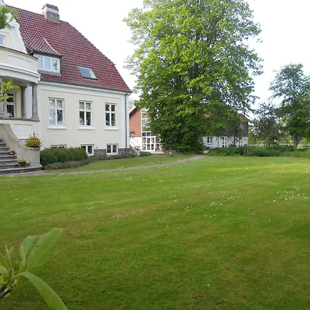 Tiendegaarden Møns Klint-3