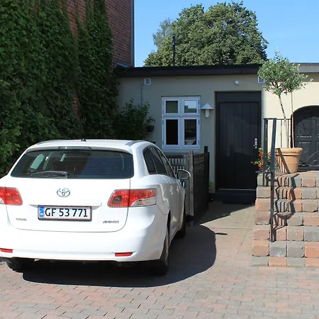 Amalie Bed And Breakfast & Apartments-2