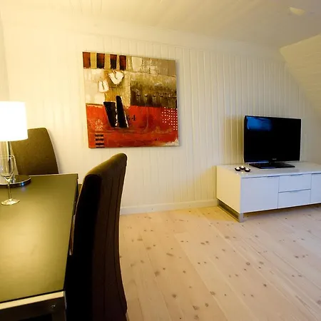Den Gamle Kobmandsgaard Bed & Breakfast-3