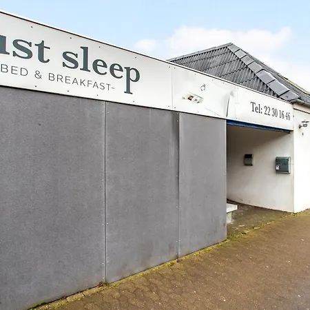Justsleep Bed And Breakfast-3
