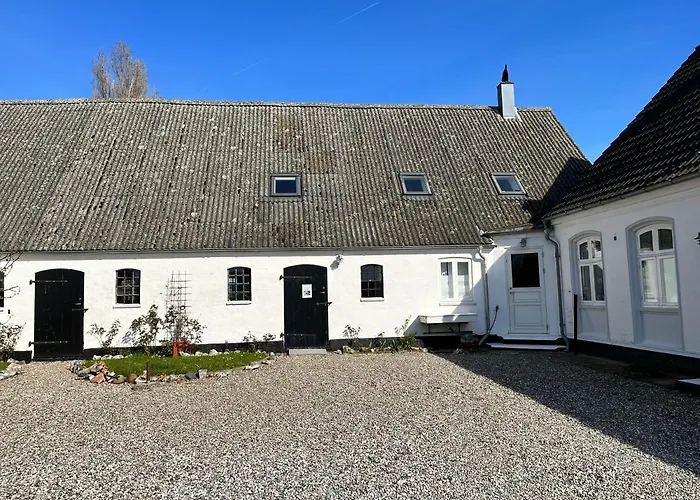 Apartment Ruhetgaard Bed & Kitchen Ærøskøbing