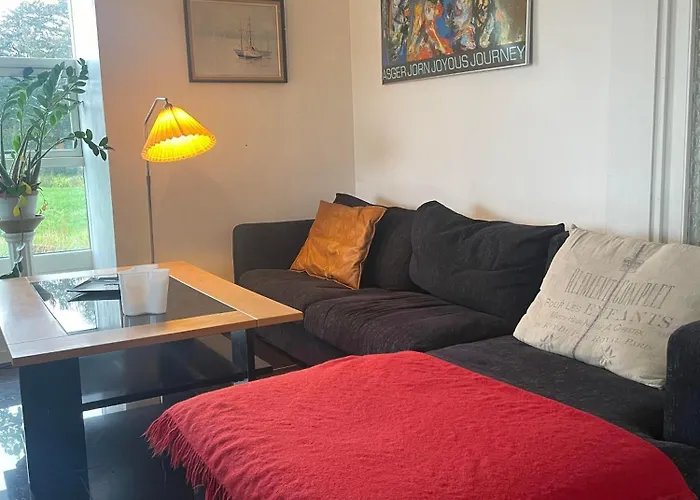 B&B Fryden Ly Horsens