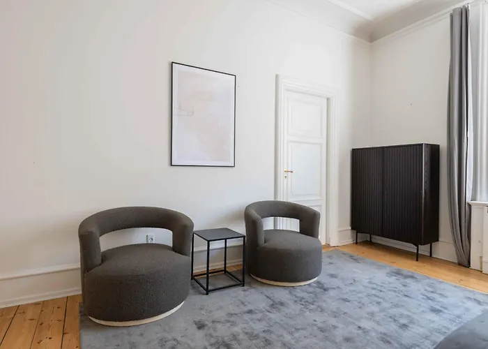 Lovely 3Br Manor Apartment 5 Min From Tivoli Gardens Copenhague