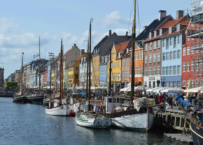 Pet friendly Perfect Apartment For Friends & Families In Central Copenhagen