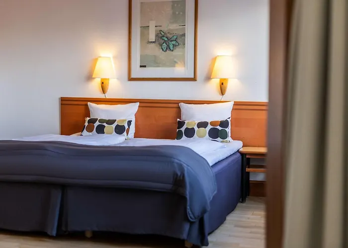 Aarhus hotels near Women's Museum