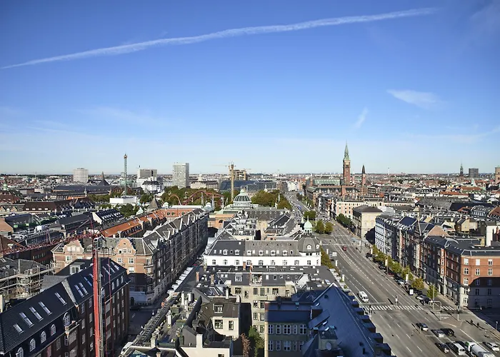 Copenhagen hotels near Tivoli Gardens